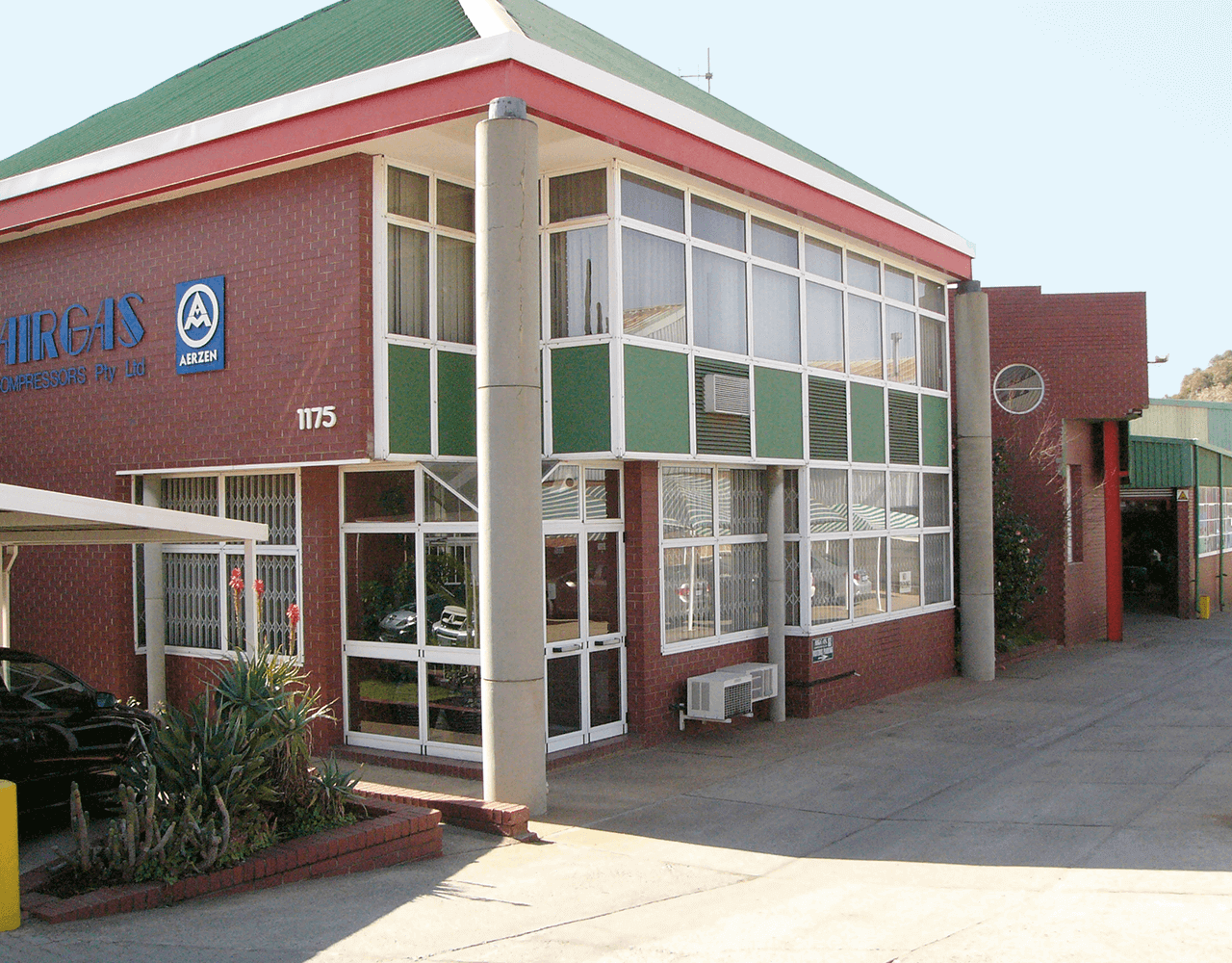 Güney Afrika'daki hava gazı kompresör binasının resmi