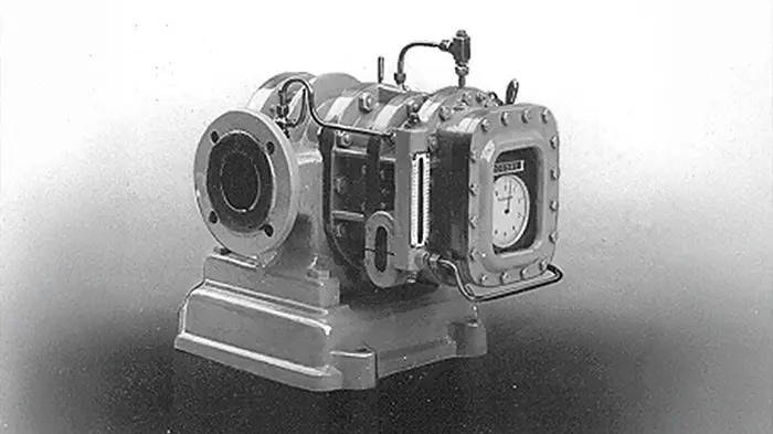AERZEN starts producing rotary piston gas meters in 1930, a key step during economic crisis