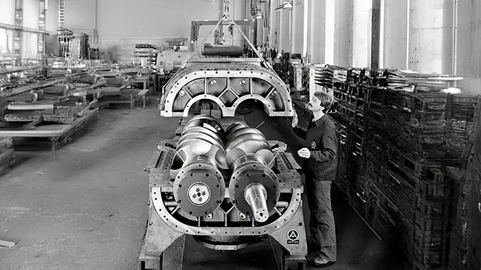 AERZEN builds world's largest screw compressor for chemical industry in 1984