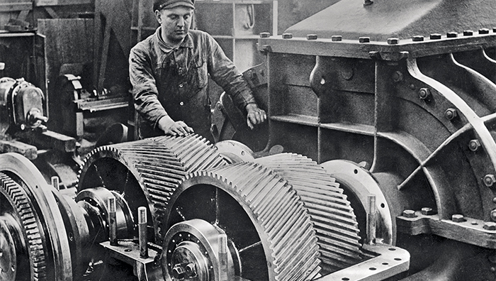 The generation of rotary piston pumps is introduced on the market: The shape of the rotors is similar to the shape of the rotary pistons of the blowers. They distinguish themselves by symmetrical, two-lobe profiles, which enables them to convey thick as well as thin liquids.