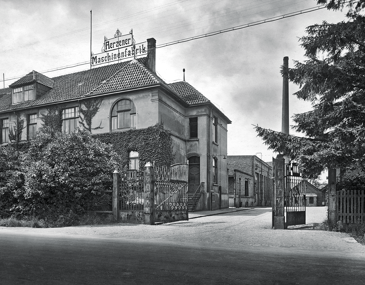 AERZEN Maschinenfabrik 1872 The first company building